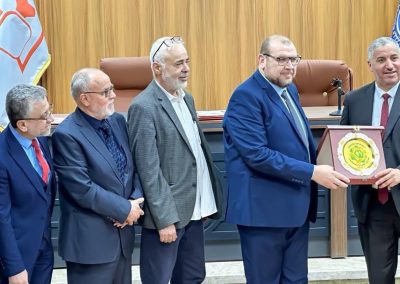 Minister of Industry and Minerals Visits the Green Industry Center and Reviews Its Future Plans